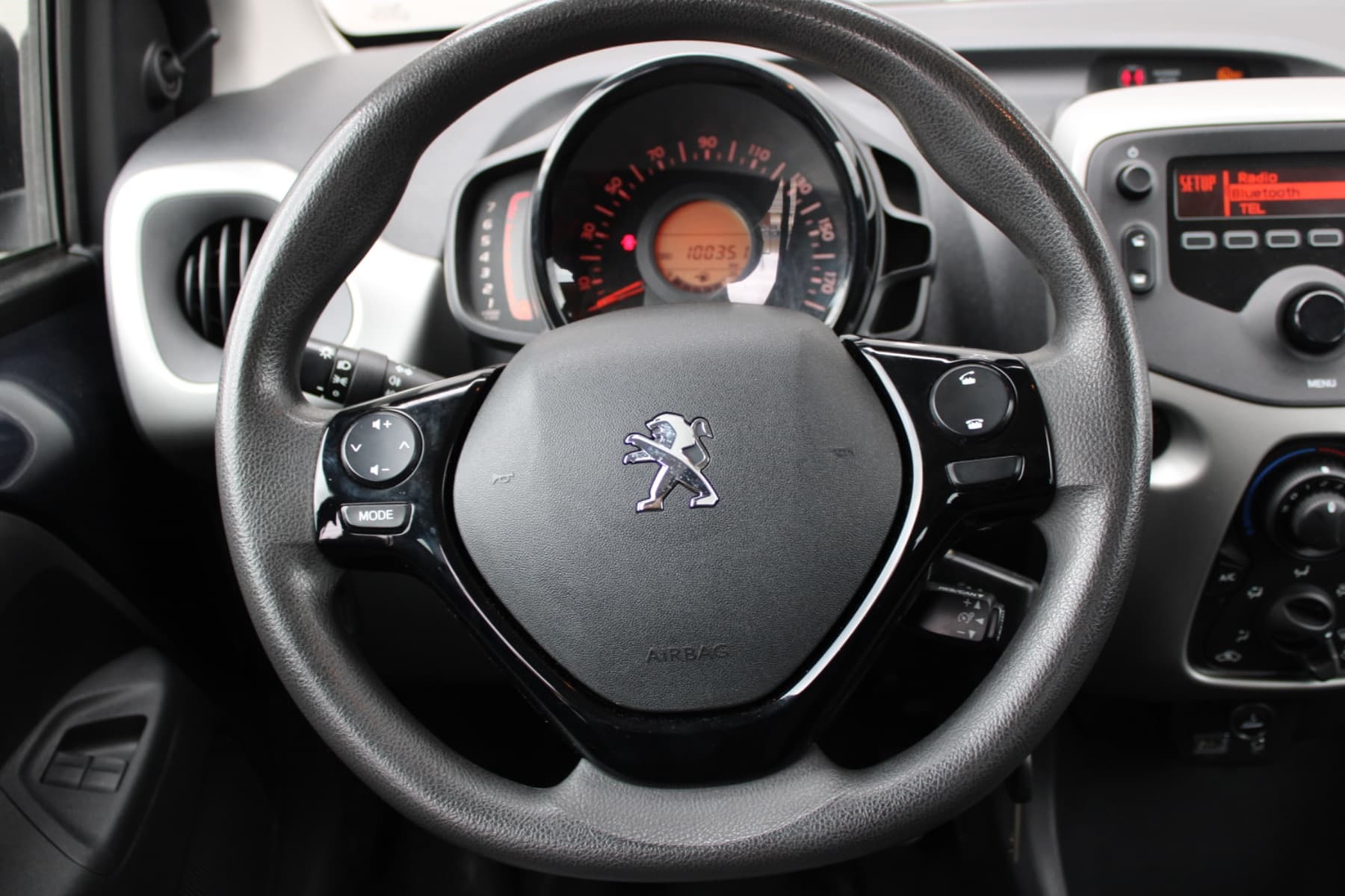 Peugeot PEUGEOT 108, foto 15 van 17