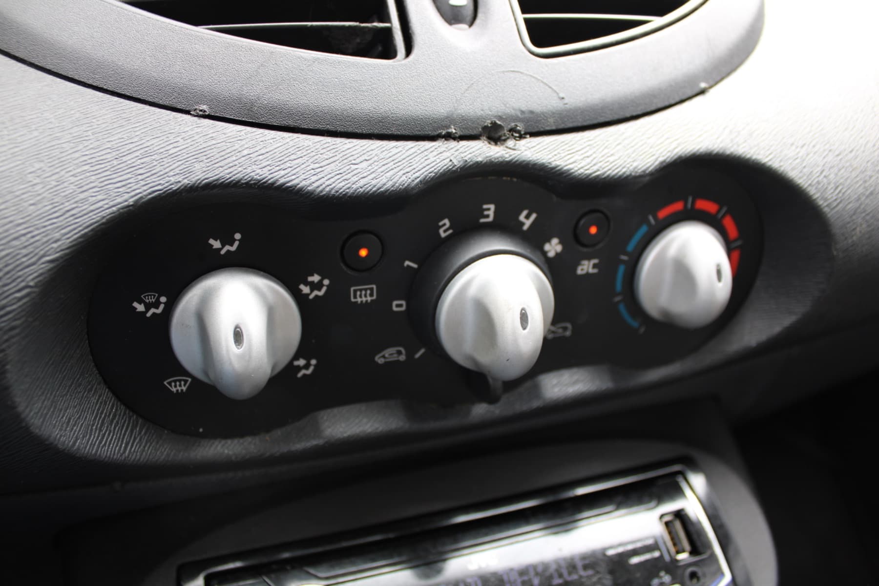 Renault TWINGO, foto 14 van 20